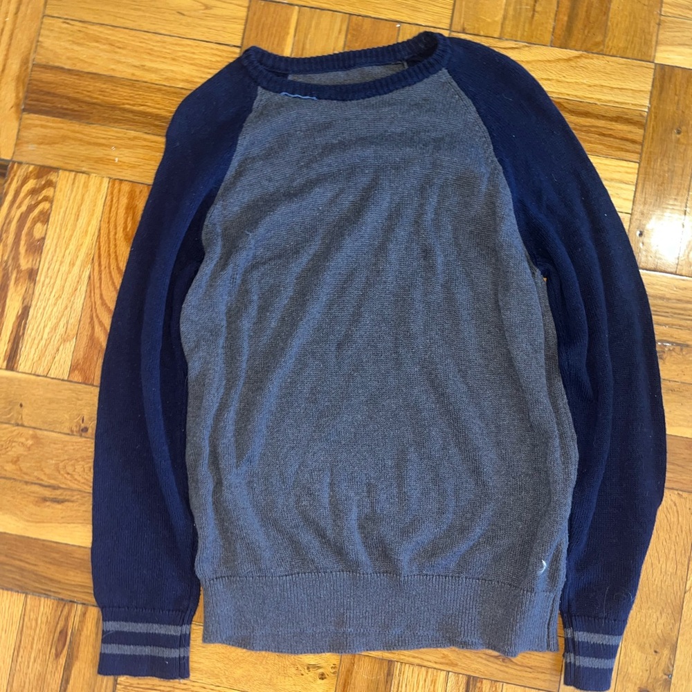 Brandy Melville Sweater